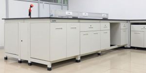 Stainless Steel C Frame Mounted Work Bench, For Laboratory