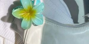 Sky Blue Flower Hawaiian Clip