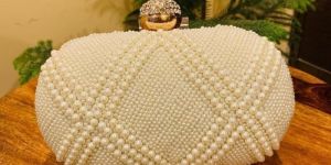 Pearl Box Clutch