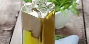 India Pandanus Odoratissmus Kewda Essential Oil
