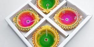 Decorative Diya Set OF 4 Gift Box