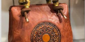 Leather Ladies Hand Purse