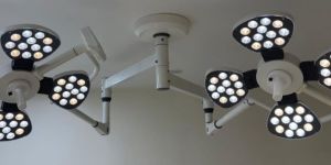 Surgical Lights (Double Dome)