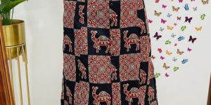 Ladies Print Perfection Cotton A Line Kurti Set