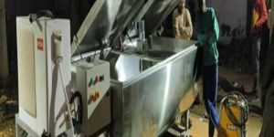 Bulk Milk Cooler With Control Panel