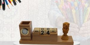 Wooden Pen Stand