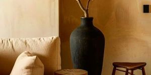 Black Decorative Metal Flower Vase