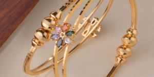 Multicoloured Gems Stone Flower Shaped Artificial Golden Bracelet