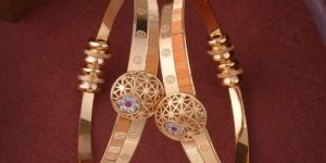 Round Shaped Artificial Golden Bracelet