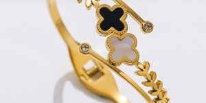 Ladies Artificial Designer Bracelet