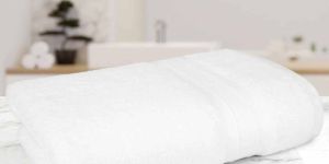 827 GSM My Trident White Cotton Bath Towel
