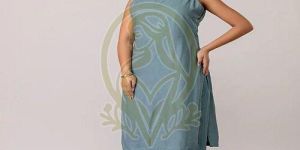 Ladies Plain Green Straight Cotton Kurta Set