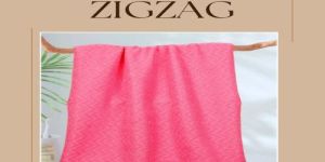 Plush Solid Zigzag Pattern Pink Towel
