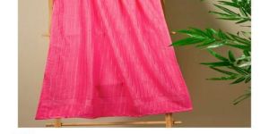 Soft and Plush Ribbed Pink Bath Towel