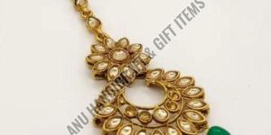 Green Pearl Maang Tikka