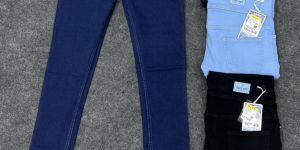 Ladies 3 Button Skinny Jeans