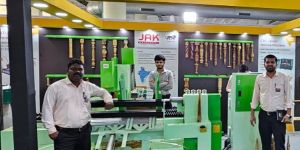 CNC Lathe Machines For Wood Working