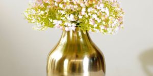 VA10025S Golden Flower Vase