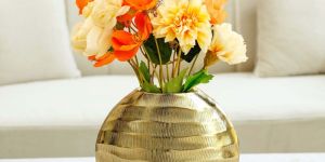 VA10161 Wave Shaped Flower Vase