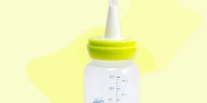 Mee Mee 2 in 1 Baby Feeding Bottle with Detachable Spoon