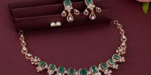 Ladies Green Stone Gold Plated Necklace Set