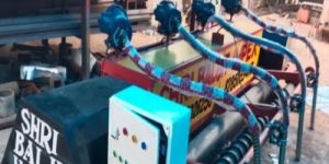 Fixed Form Concrete Paver Machine