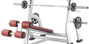 Declined Chest Press