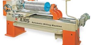 Axis Automatic Milling Machine