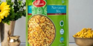 Navratan Mixture Namkeen