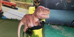 party dinosaur puppet rental service