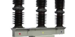 3 Poles Electric Vacuum Circuit Breaker
