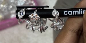 Modern Ladies Silver Bichhiya