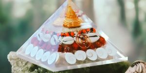 Crystal Gomti Chakra Orgone Chirmi Pyramid