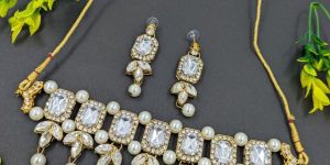 Elegant Kundan & Pearl Choker Set