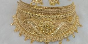 Ladies Gold Necklace