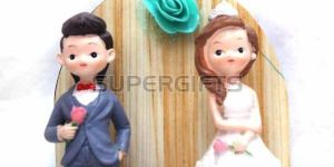 Romantic Couple Miniature Showpiece