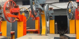 Vertical Bandsaw Machine