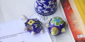 CERAMIC PEN STAND