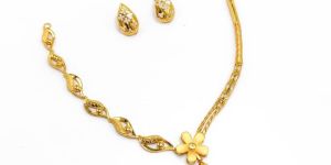 paper casting pro max necklace