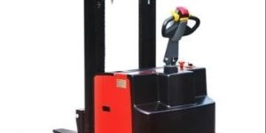 Battery Operated Hydraulic Stackers