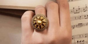 Gold Women Ring
