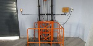 Hydraulic Goods Lift