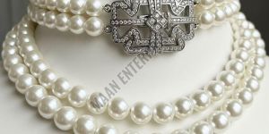 Classic Faux Pearl Choker Necklace