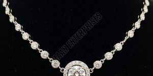 Halo Design Artificial Diamond Necklace