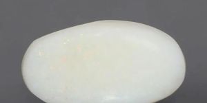 640 carat natural opal gemstone