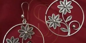 Handcrafted Silver Filigree Earring with Floral Design