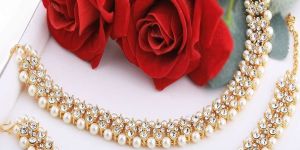 Traditional Kundan Pearl Anklet Payal Pair for Women Gold Plated Bridal & Festive Jewellery