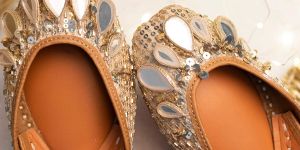 Ladies Ethnic Mirror Work Punjabi Jutti