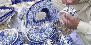 Traditional Glazed Ceramic Dining Set