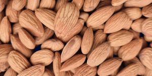 90 California Almonds